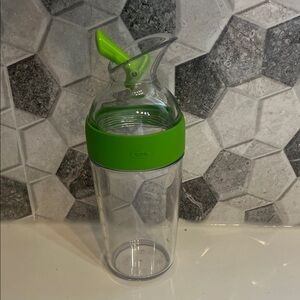 OXO Green Silicone-Banded Dressing/Shaker Bottle